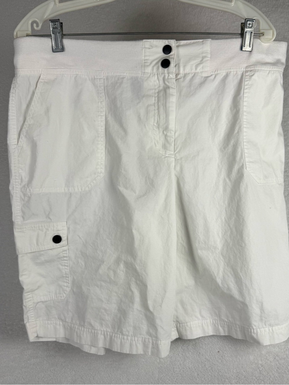 Jones New York Sport - White Lightweight Shorts - Size XL